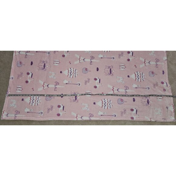 Paris France Oui Fleece Throw Blanket 48x60 Pink White Purple Eiffel Tower Cafe - Picture 4 of 7